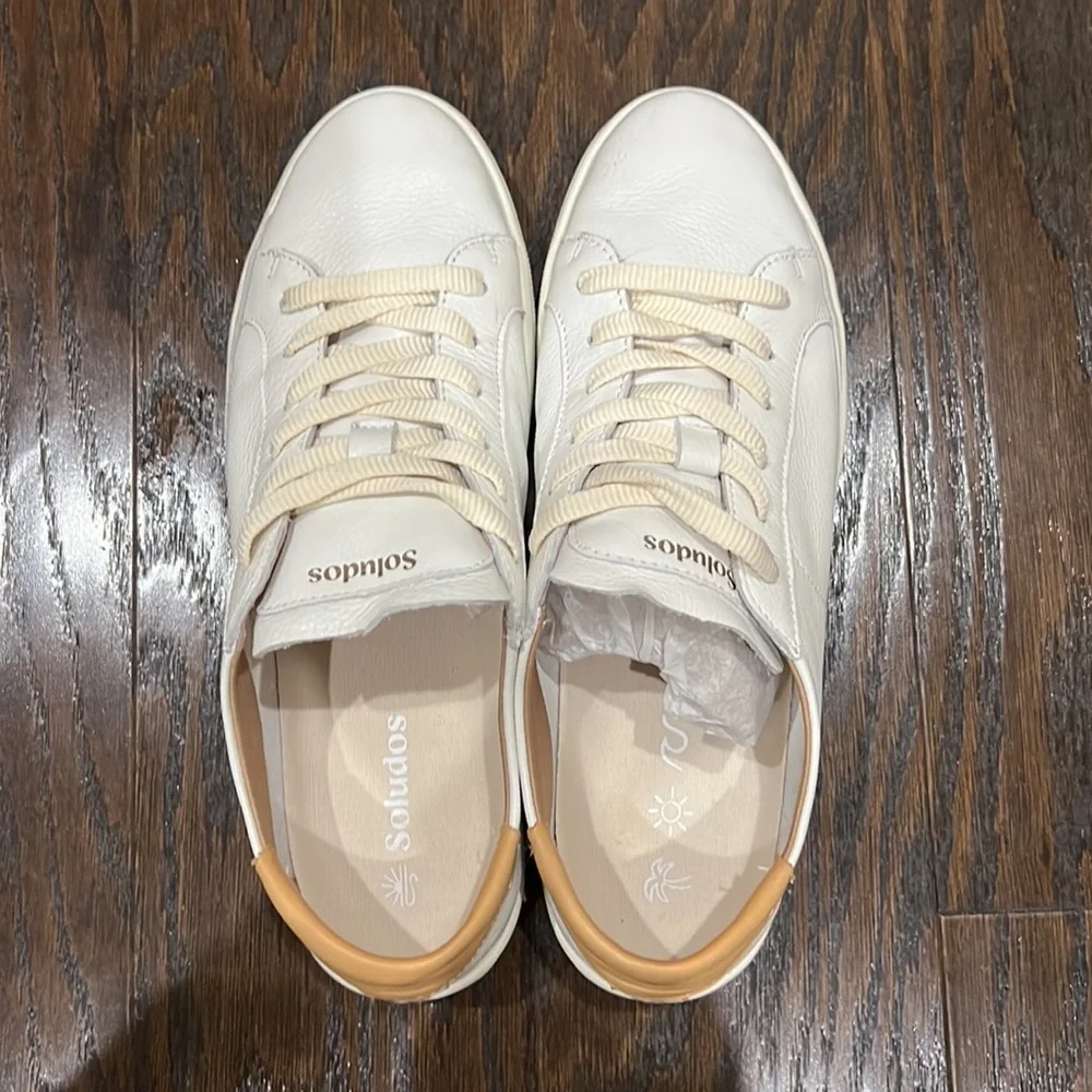 Soludos White and Tan Leather Athletic Sneakers